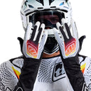 Air Gloves